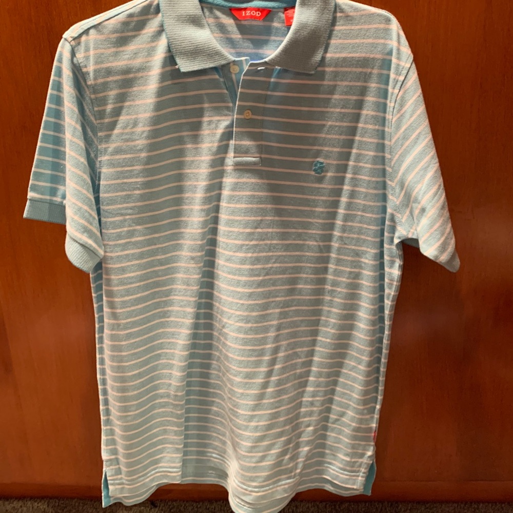 Men’s blue/white striped collar shirt